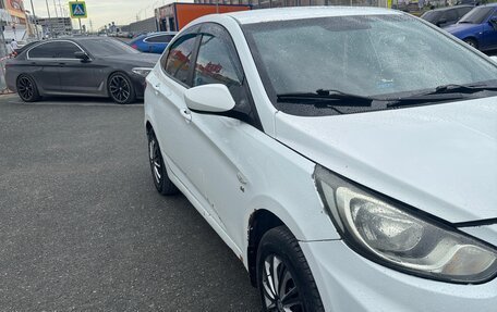 Hyundai Solaris II рестайлинг, 2012 год, 350 000 рублей, 1 фотография
