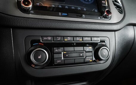 Volkswagen Tiguan I, 2010 год, 1 199 000 рублей, 18 фотография