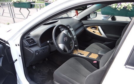 Toyota Camry, 2006 год, 1 100 000 рублей, 12 фотография