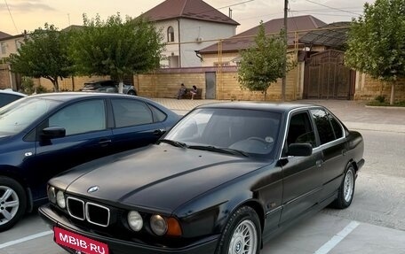 BMW 5 серия, 1995 год, 650 000 рублей, 3 фотография