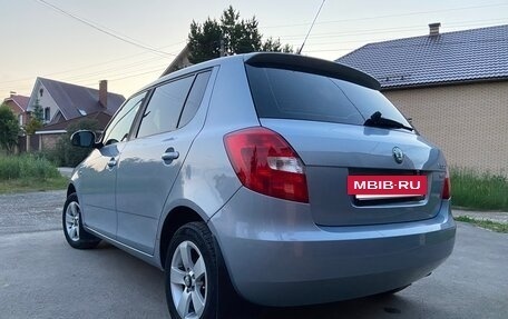 Skoda Fabia II, 2011 год, 643 000 рублей, 3 фотография