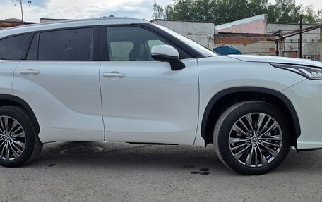 Toyota Highlander, 2026 год, 5 399 999 рублей, 6 фотография