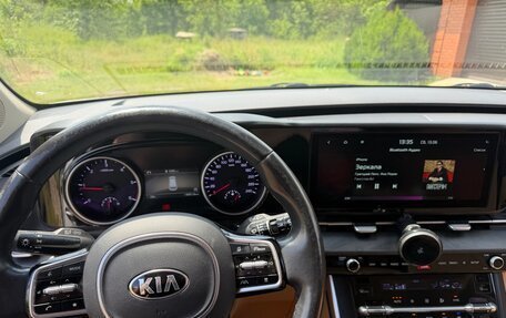 KIA Carnival, 2021 год, 2 500 000 рублей, 14 фотография