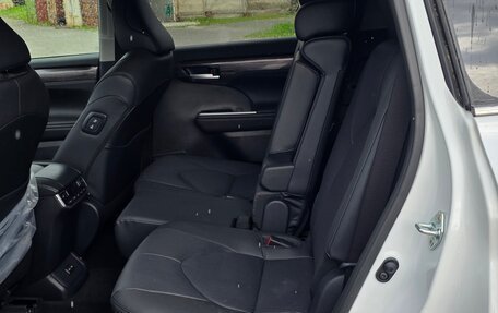 Toyota Highlander, 2026 год, 5 399 999 рублей, 19 фотография