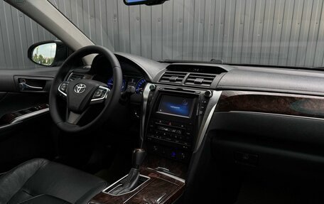 Toyota Camry, 2016 год, 1 890 000 рублей, 15 фотография