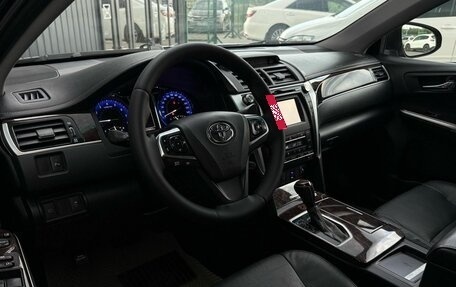 Toyota Camry, 2016 год, 1 890 000 рублей, 11 фотография