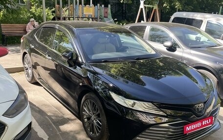 Toyota Camry, 2018 год, 3 000 000 рублей, 4 фотография