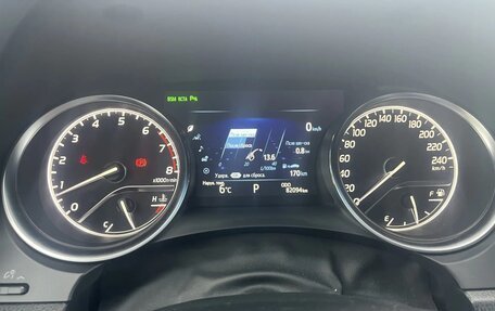 Toyota Camry, 2018 год, 2 700 000 рублей, 10 фотография