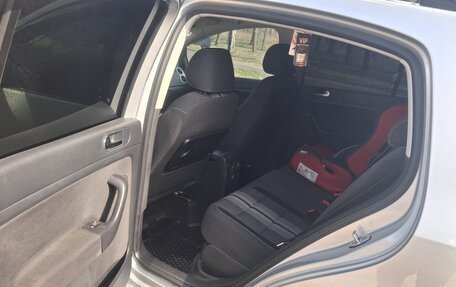 Volkswagen Golf Plus II, 2012 год, 800 000 рублей, 36 фотография