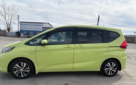 Honda Freed II, 2017 год, 1 490 000 рублей, 5 фотография