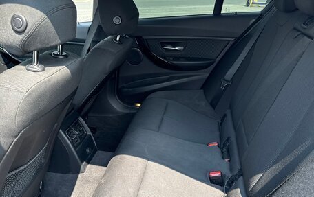 BMW 3 серия, 2016 год, 2 000 000 рублей, 11 фотография