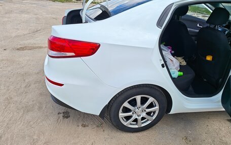 KIA Rio III рестайлинг, 2016 год, 850 000 рублей, 10 фотография