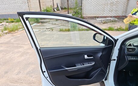 KIA Rio III рестайлинг, 2016 год, 850 000 рублей, 26 фотография