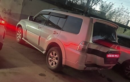 Mitsubishi Pajero IV, 2014 год, 2 400 000 рублей, 2 фотография