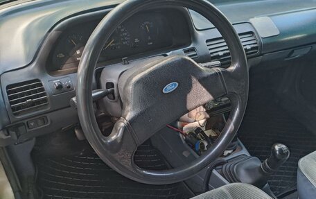 Ford Escort (North America) II, 1990 год, 150 000 рублей, 9 фотография
