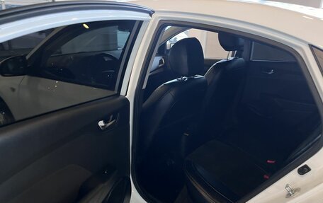 Hyundai Solaris II рестайлинг, 2019 год, 1 525 000 рублей, 24 фотография