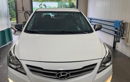 Hyundai Solaris II рестайлинг, 2016 год, 675 000 рублей, 2 фотография
