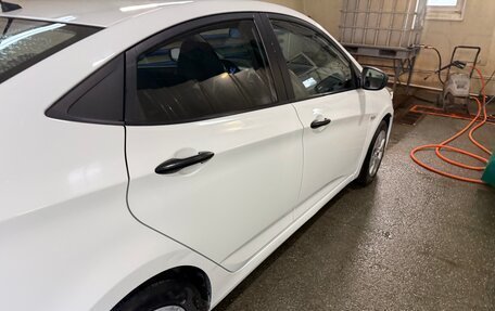 Hyundai Solaris II рестайлинг, 2016 год, 675 000 рублей, 13 фотография