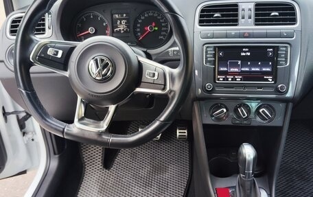 Volkswagen Polo VI (EU Market), 2018 год, 1 650 000 рублей, 4 фотография