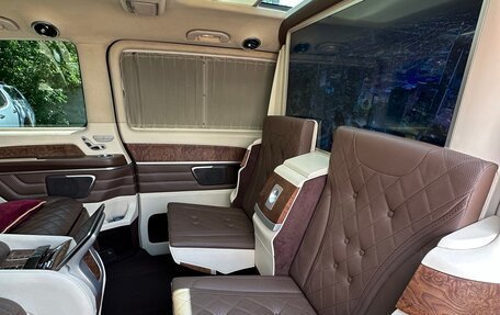 Mercedes-Benz V-Класс, 2019 год, 8 500 000 рублей, 18 фотография