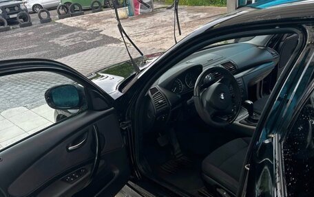 BMW 1 серия, 2011 год, 700 000 рублей, 6 фотография