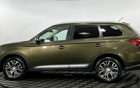 Mitsubishi Outlander III рестайлинг 3, 2015 год, 1 660 000 рублей, 9 фотография