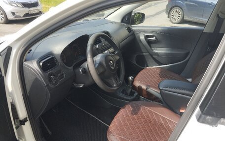 Volkswagen Polo VI (EU Market), 2015 год, 750 000 рублей, 11 фотография