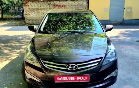 Hyundai Solaris II рестайлинг, 2016 год, 644 000 рублей, 1 фотография