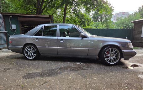 Mercedes-Benz E-Класс, 1995 год, 1 200 000 рублей, 4 фотография