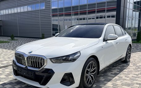 BMW 5 серия, 2024 год, 6 499 000 рублей, 1 фотография