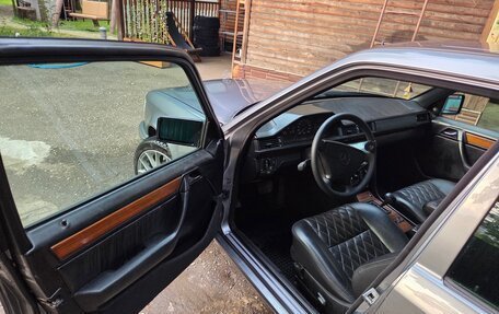 Mercedes-Benz E-Класс, 1995 год, 1 200 000 рублей, 7 фотография