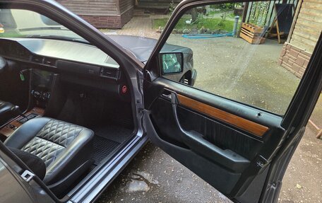 Mercedes-Benz E-Класс, 1995 год, 1 200 000 рублей, 9 фотография