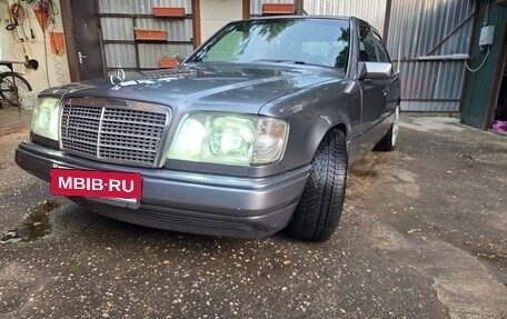 Mercedes-Benz E-Класс, 1995 год, 1 200 000 рублей, 15 фотография