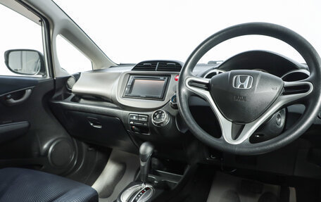 Honda Fit III, 2010 год, 799 000 рублей, 7 фотография