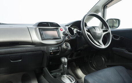 Honda Fit III, 2010 год, 799 000 рублей, 9 фотография