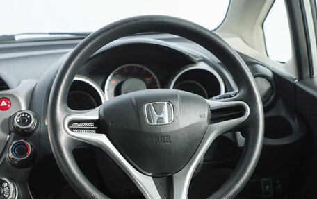 Honda Fit III, 2010 год, 799 000 рублей, 11 фотография