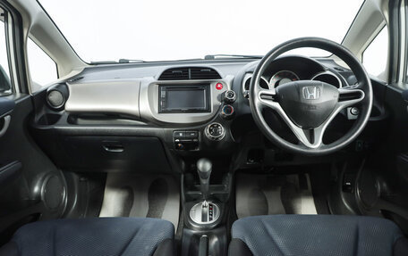 Honda Fit III, 2010 год, 799 000 рублей, 8 фотография
