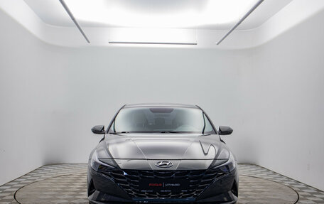 Hyundai Elantra, 2022 год, 2 240 000 рублей, 2 фотография
