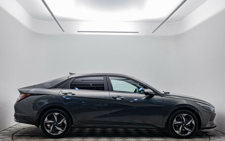 Hyundai Elantra, 2022 год, 2 240 000 рублей, 4 фотография