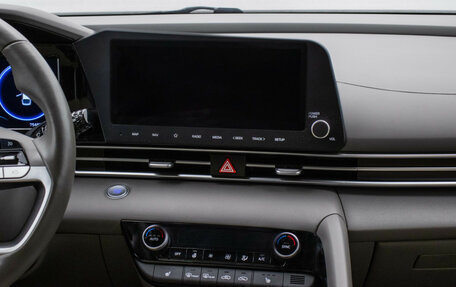 Hyundai Elantra, 2022 год, 2 240 000 рублей, 14 фотография