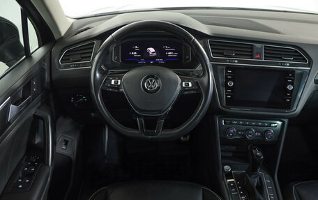 Volkswagen Tiguan II, 2020 год, 2 699 000 рублей, 11 фотография