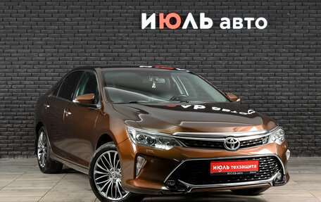 Toyota Camry, 2017 год, 2 500 000 рублей, 3 фотография