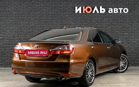 Toyota Camry, 2017 год, 2 500 000 рублей, 4 фотография