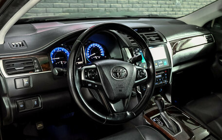 Toyota Camry, 2017 год, 2 500 000 рублей, 11 фотография