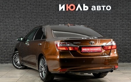 Toyota Camry, 2017 год, 2 500 000 рублей, 6 фотография