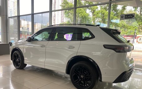 Volkswagen Tiguan, 2026 год, 4 750 000 рублей, 12 фотография