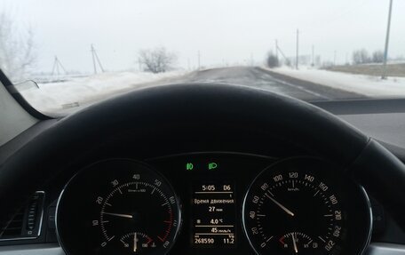 Skoda Superb III рестайлинг, 2012 год, 550 000 рублей, 10 фотография