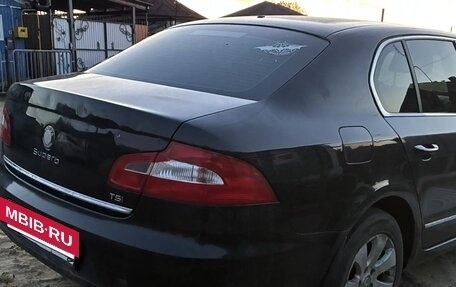 Skoda Superb III рестайлинг, 2012 год, 550 000 рублей, 2 фотография