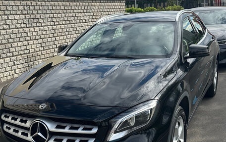 Mercedes-Benz GLA, 2019 год, 2 490 000 рублей, 2 фотография