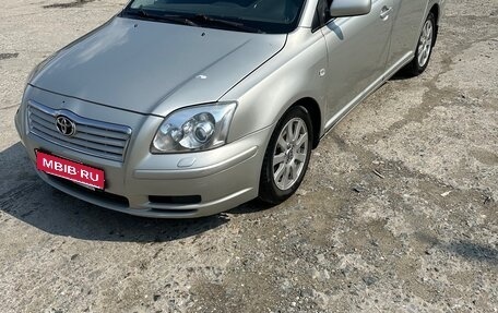 Toyota Avensis III рестайлинг, 2005 год, 670 000 рублей, 2 фотография